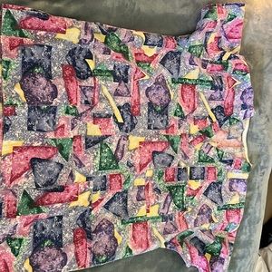 woman’s medium scrub top